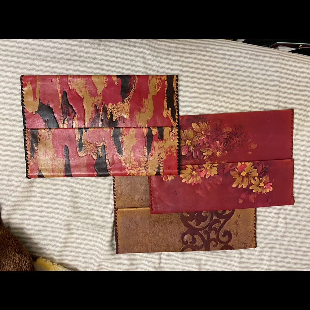 Purse - Picture 3 of 5